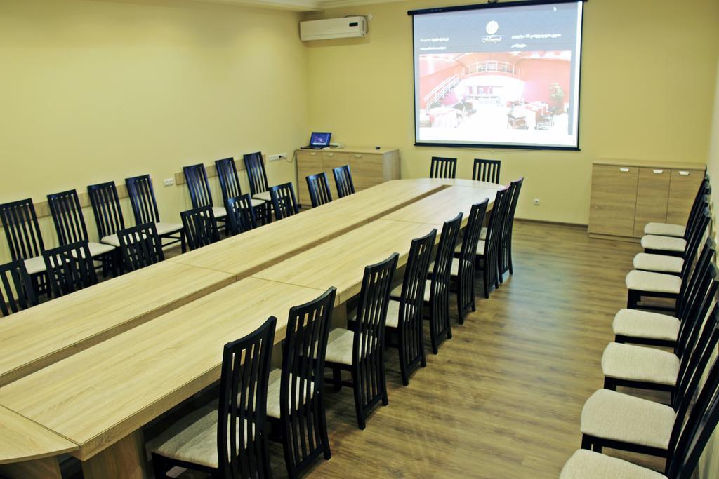 Hotel Monopoli Кутаїсі Екстер'єр фото
