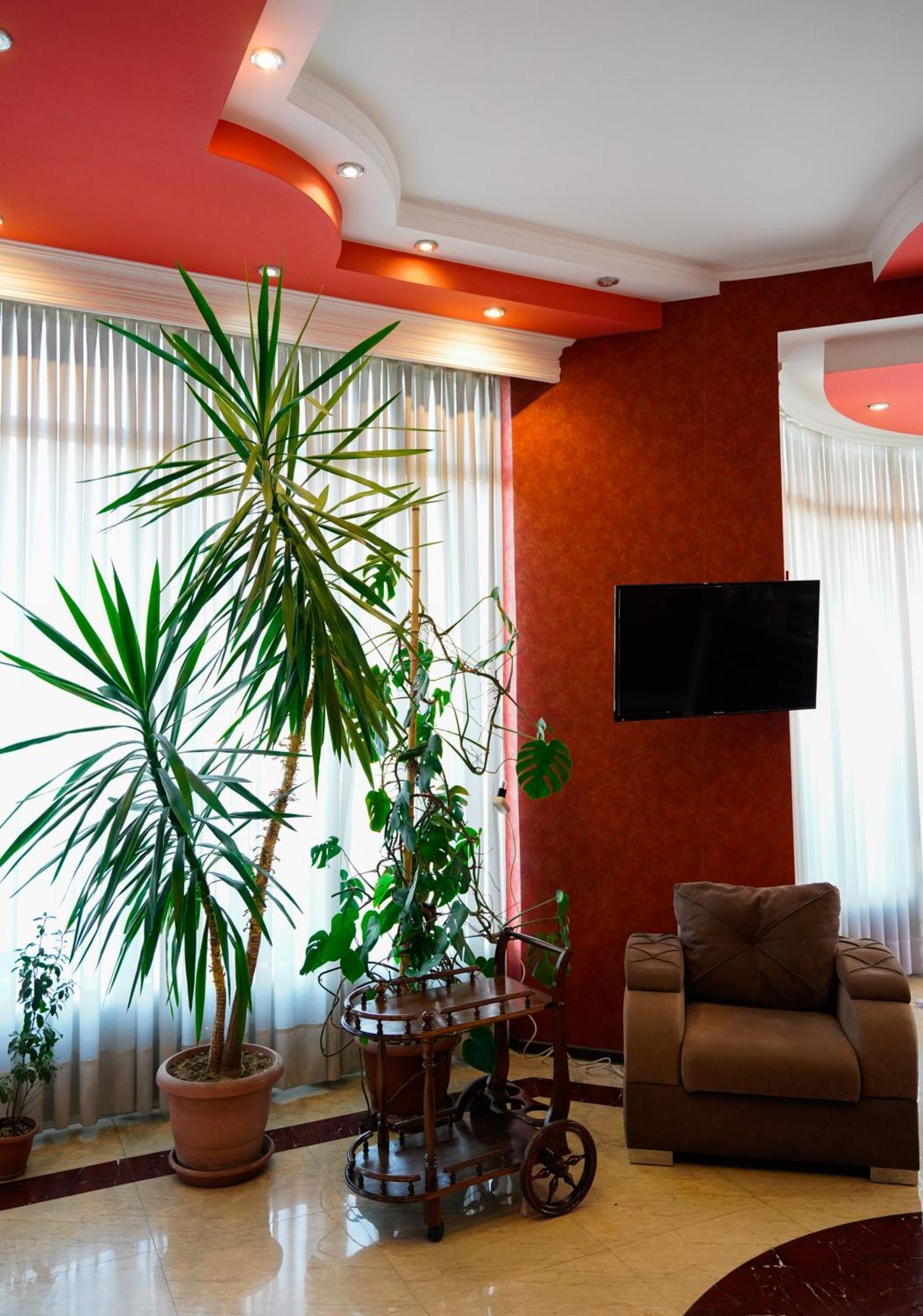 Hotel Monopoli Кутаїсі Екстер'єр фото