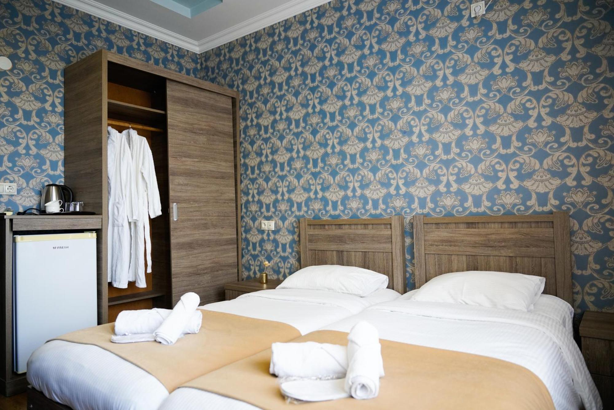 Hotel Monopoli Кутаїсі Екстер'єр фото