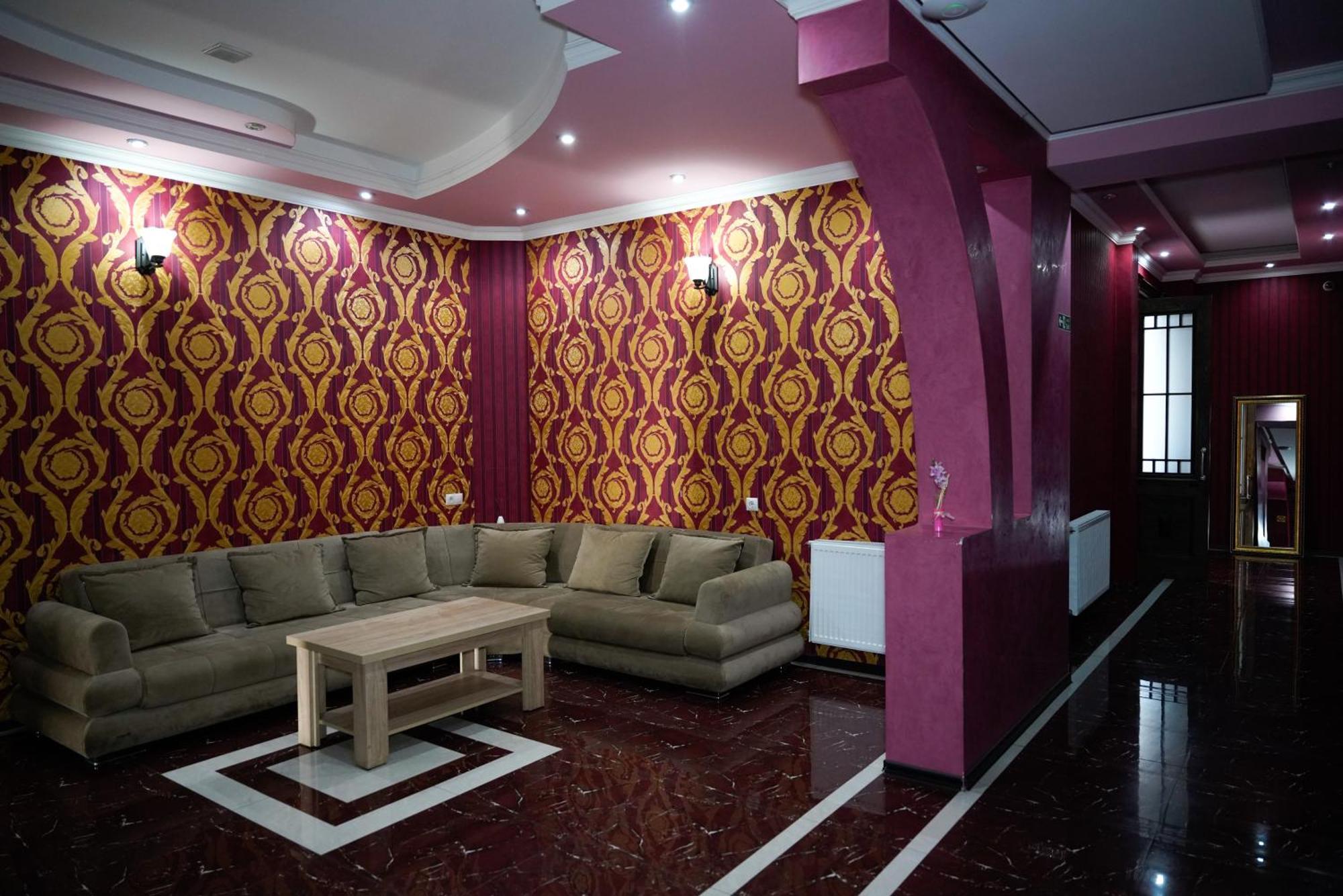 Hotel Monopoli Кутаїсі Екстер'єр фото